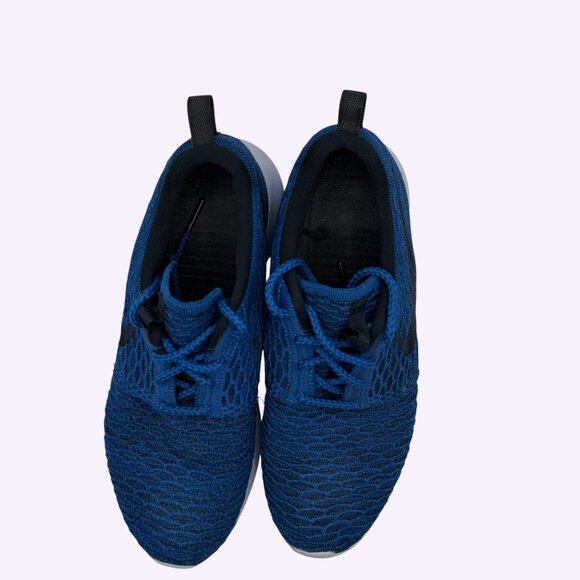L@@k 🔥 Nike Roshe Run FlyKnit Navy Blue (704927-400) - Size 8 Women - Picture 5 of 11